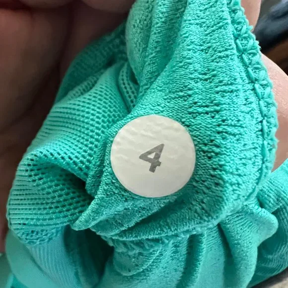 Lululemon Free To Be Wild Grey & Aqua Tank - Picture 5 of 8